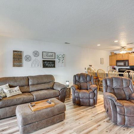 Modern Condo With Screened Balcony And Views! Osage Beach Exterior foto
